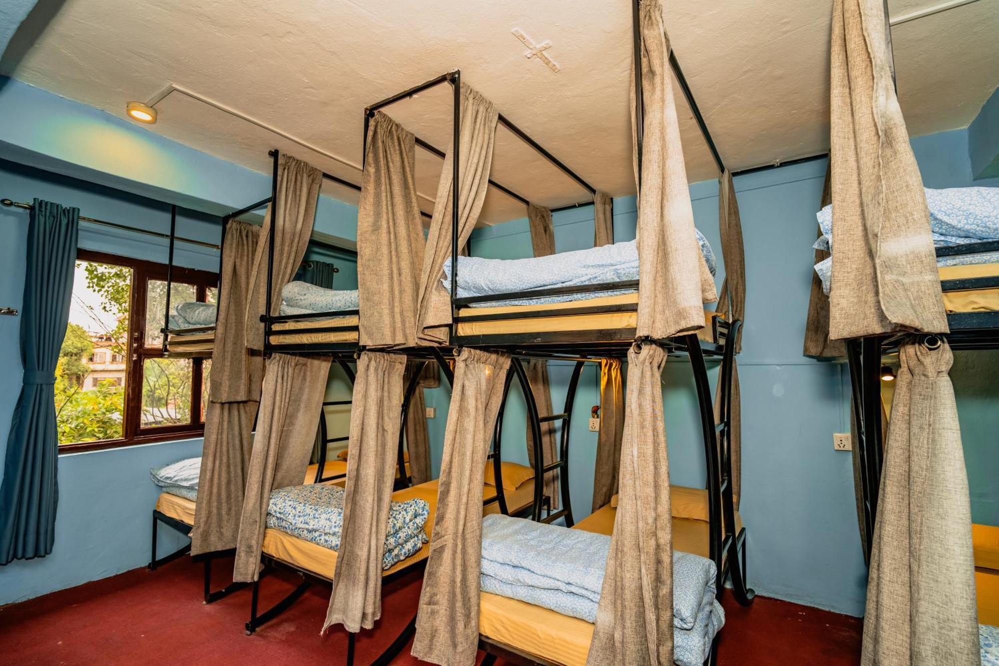 Rest Up Kathmandu Hostel Buitenkant foto