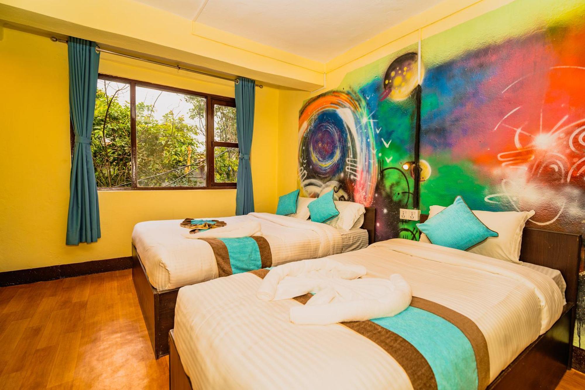 Rest Up Kathmandu Hostel Buitenkant foto