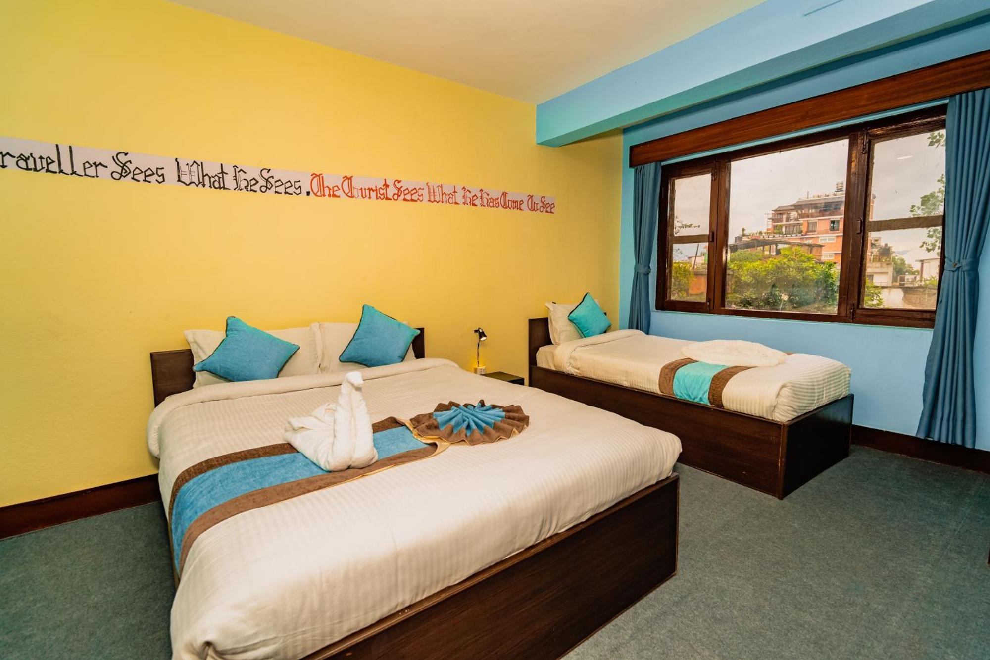 Rest Up Kathmandu Hostel Buitenkant foto